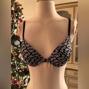 Victoria’s Secret PINK wear everywhere push up bra size 32C great condition